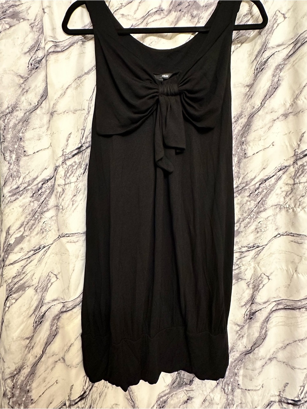 H&M Black Sleeveless Mini Dress with Front Bow